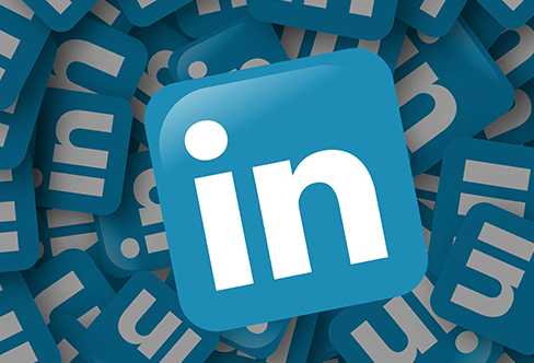7 B2C Brands Who are Crushing It on LinkedIn (Yes, Really).